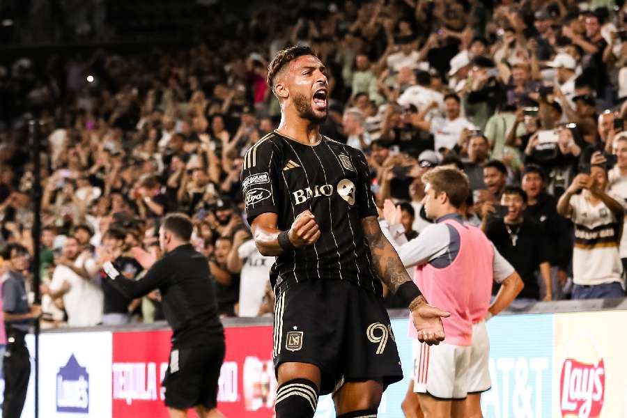 Los Angeles FC qualifié pour les quarts de finale de la League Cup, Denis Bouanga s’offre un doublé