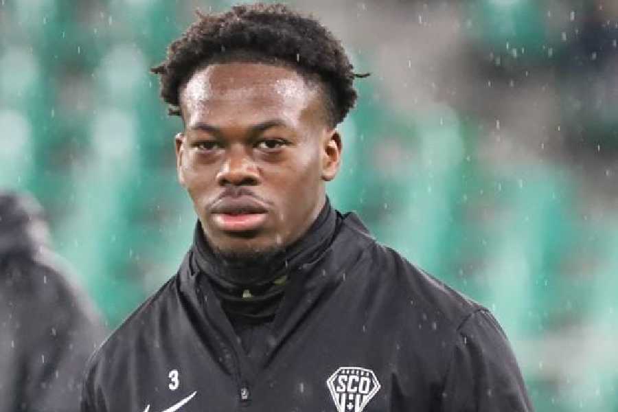 Un club de PL Anglaise fonce sur Ekomié