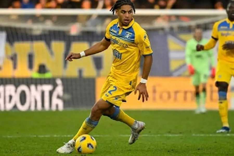 Le club grec de l’Olympiakos lorgne Jérémy Oyono