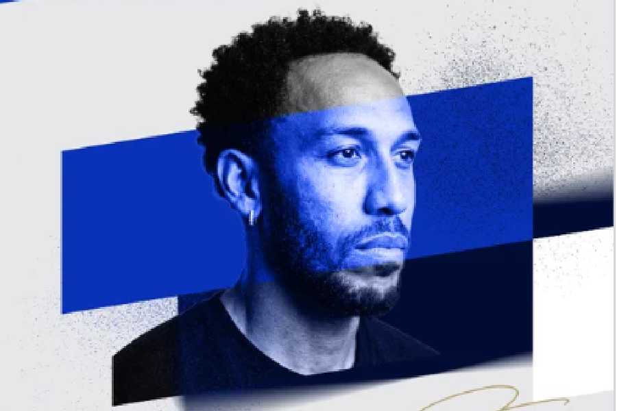 Pierre-Emerick Aubameyang (11) Pierre-Emerick Aubameyang